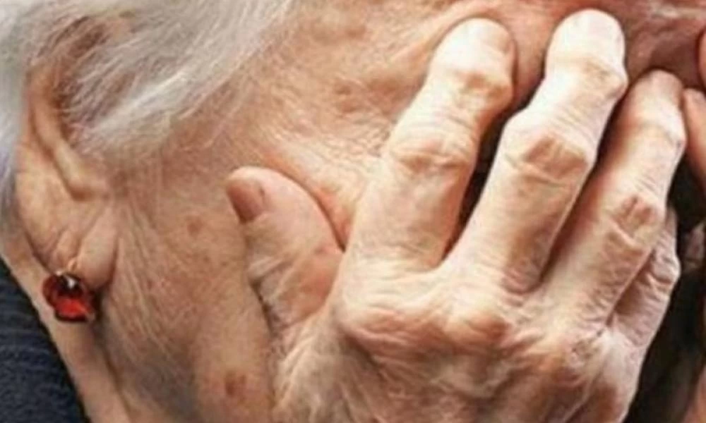 Λαμία: 11χρονος ρομά χτύπησε και έκλεψε ηλικιωμένη